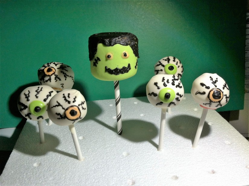 Halloween Cake Pops 1st Attempt